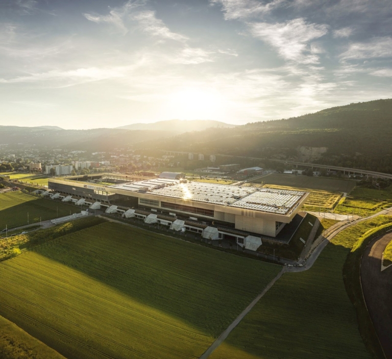 Az ABB és a HPE együttműködik a szuperszámítógépek energiafogyasztásának csökkentése érdekében