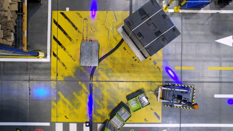 A Valeo MiR robotokkal optimalizálja belső logisztikáját
