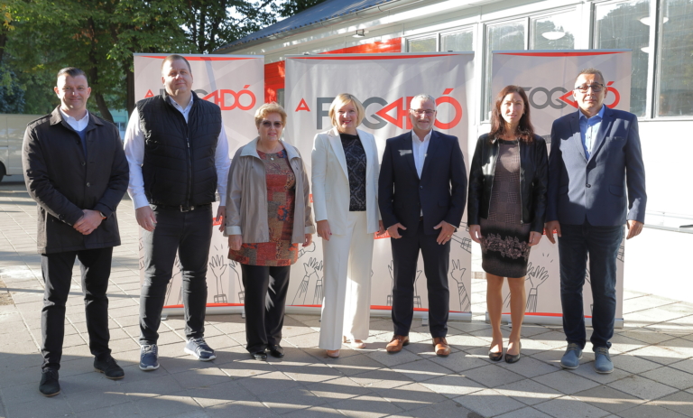 Magyarországon egyedülálló adományközpont nyílt Győrben az Audi Hungaria segítségével