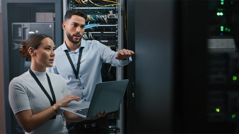 Új lendületet ad a „zöld” IT törekvéseknek a Schneider Electric innovációja