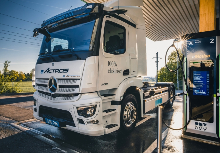 Üzembe állt a Siemens e-kamion töltője