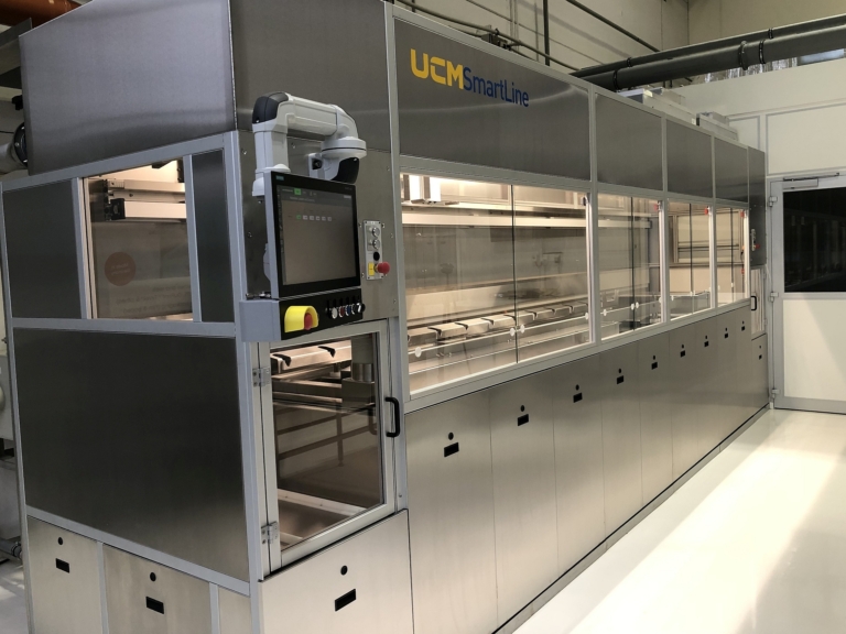 AWB Ecoclean GmbH – térdimplantátumok közbenső és végső tisztítása