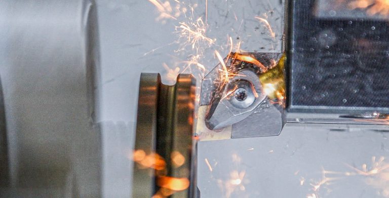 Az öntvény megmunkálás optimalizálása kerámia szerszámok stratégiai alkalmazásával